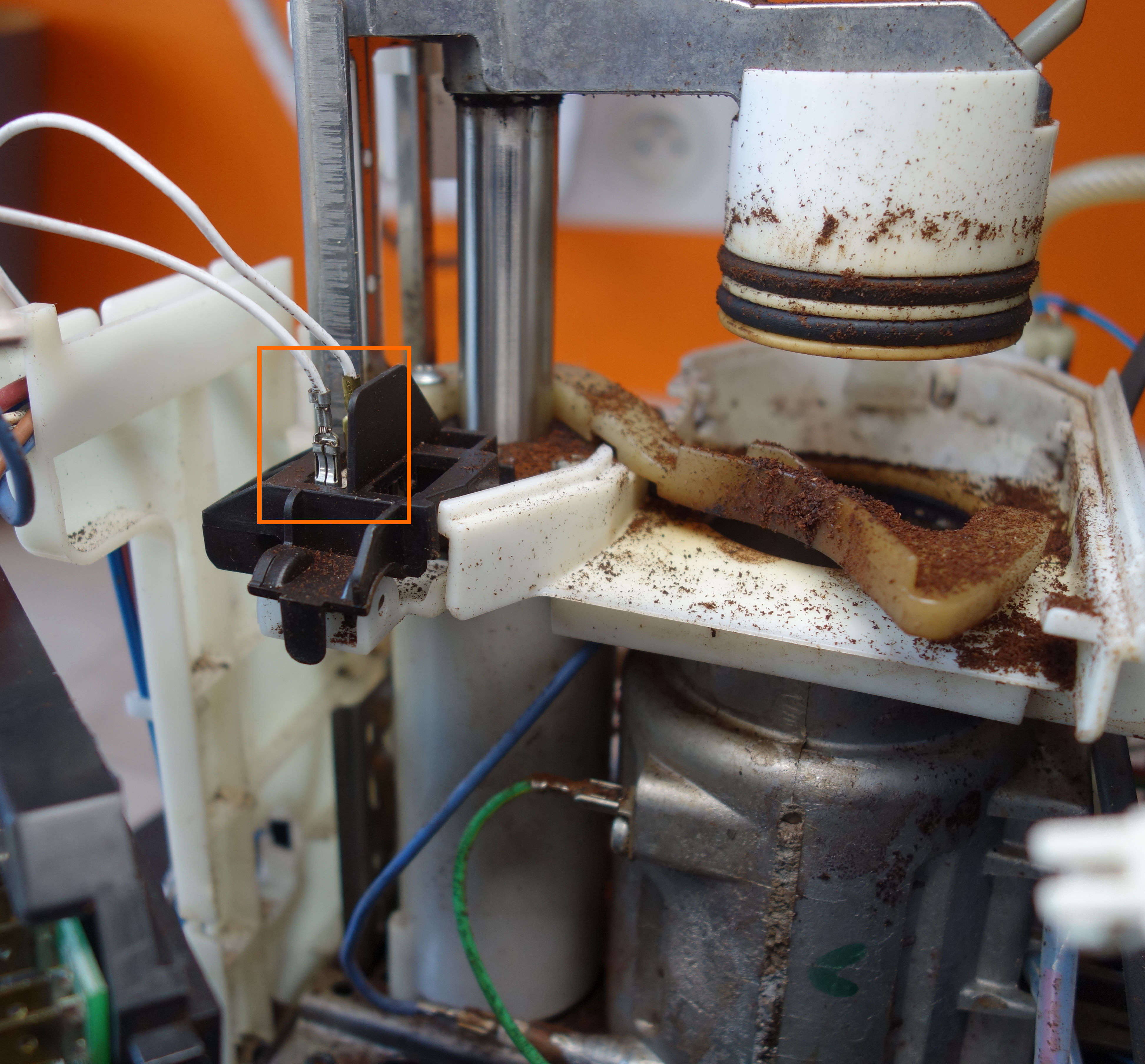 Repairing Krups EA8800 bean to coffee machine 2